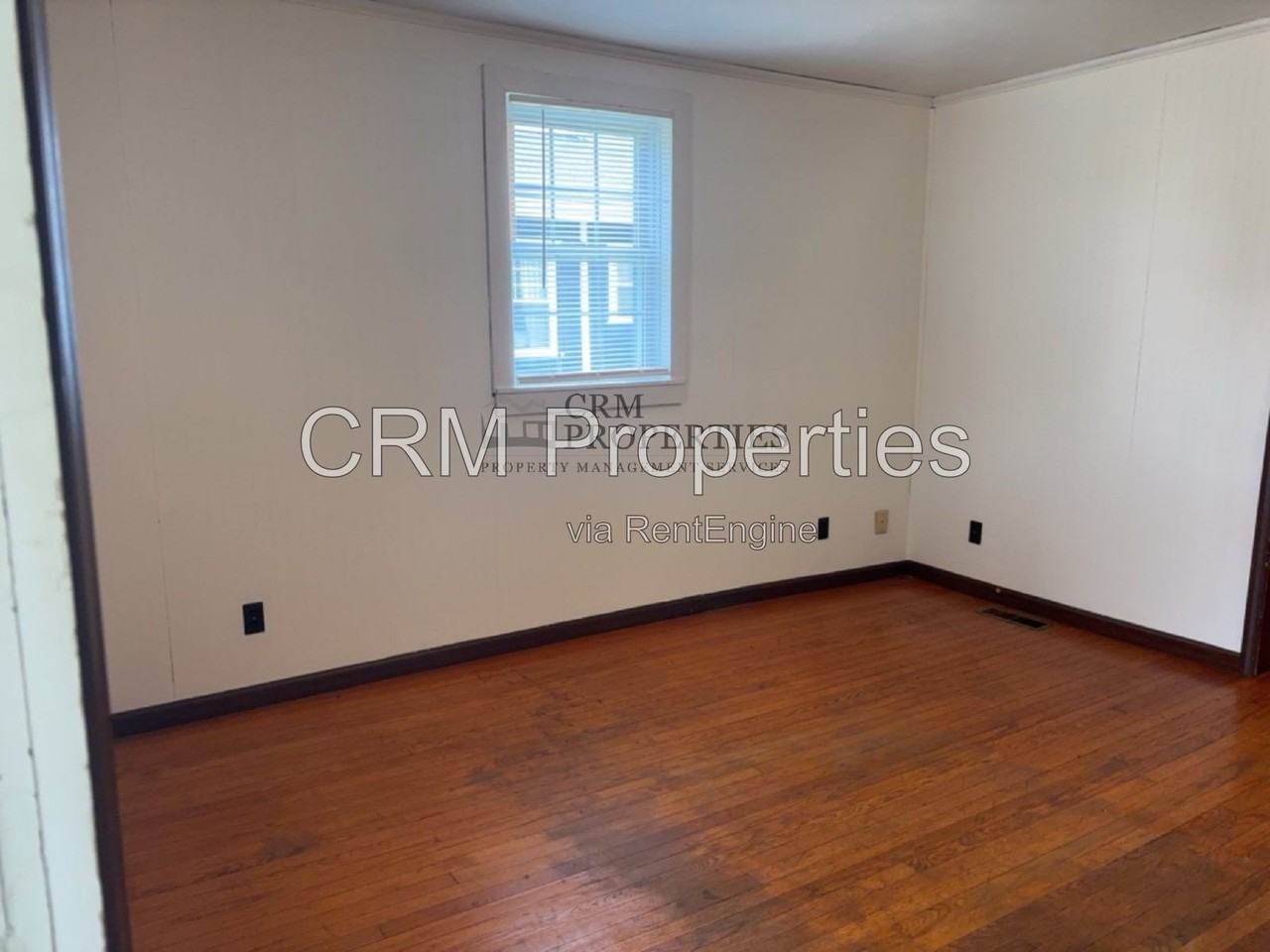 1107 W Walnut St #1 - Photo 5 of 17