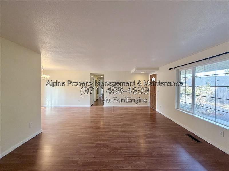 857 Linn Ave - Photo 6 of 36