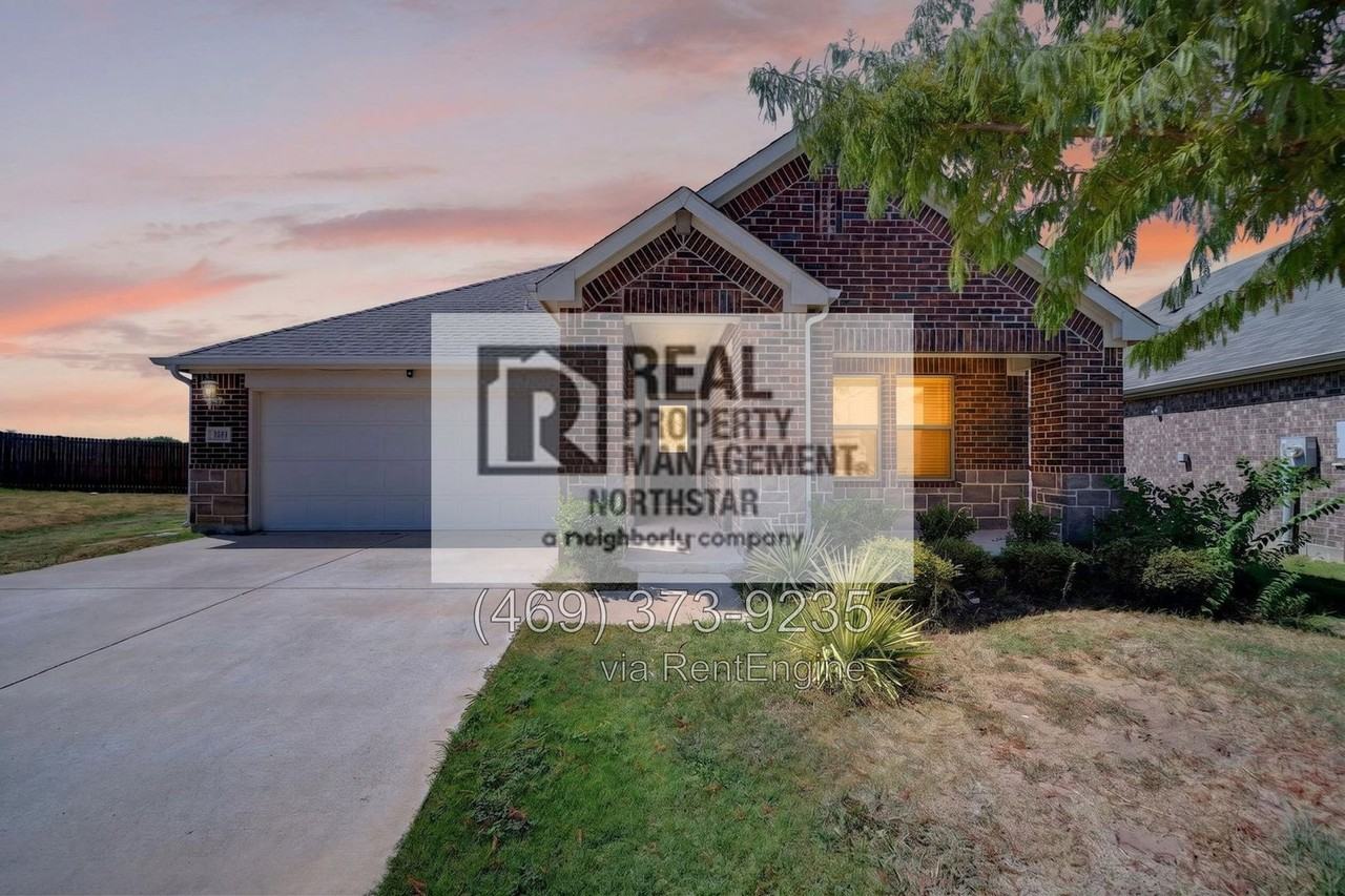 2501 Real Quiet Dr - Photo 2 of 35
