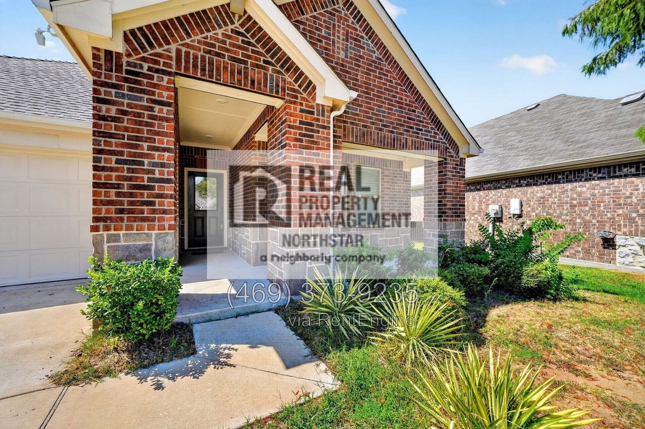 2501 Real Quiet Dr - Photo 3 of 35