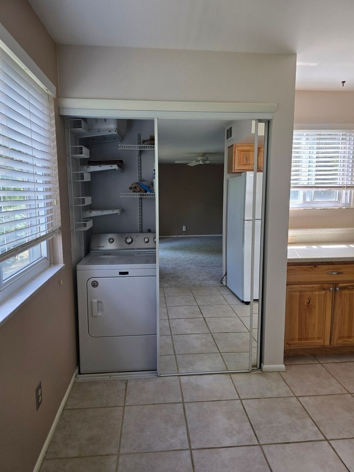 714 Garland Cir - Photo 7 of 17