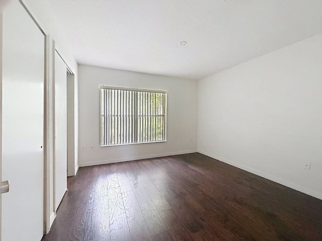 8723 Sheldon Creek Blvd - Photo 3 of 20