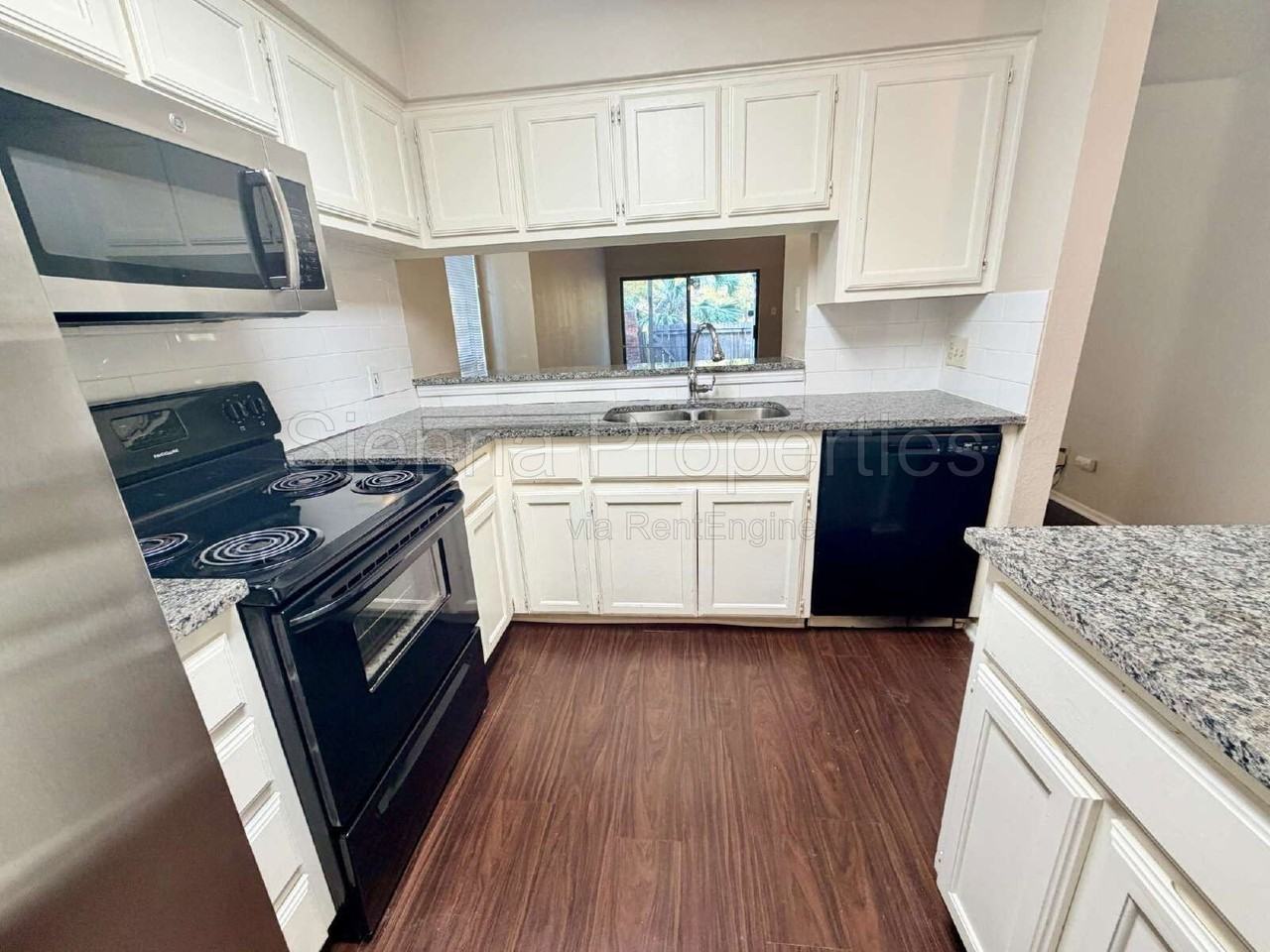 3801 Menchaca Rd #14 - Photo 5 of 28