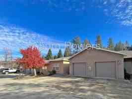 featured image of 626 Pearl Pl #D
