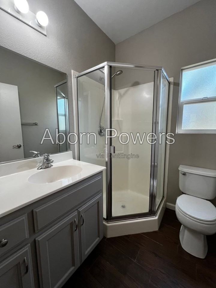 626 Pearl Pl #D - Photo 4 of 14