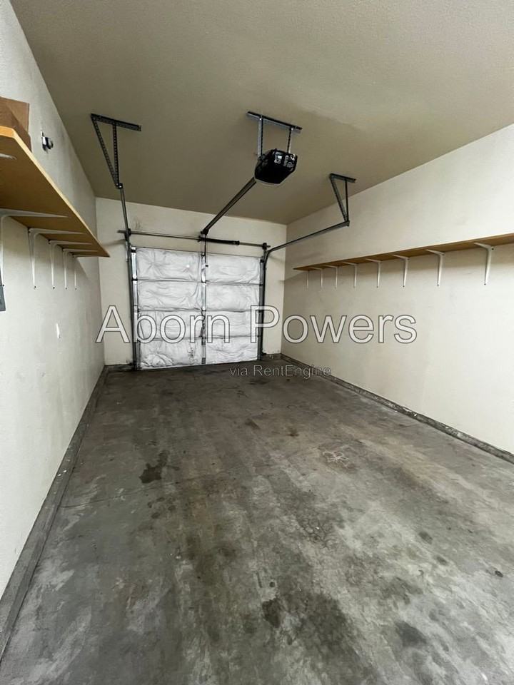 626 Pearl Pl #D - Photo 5 of 14