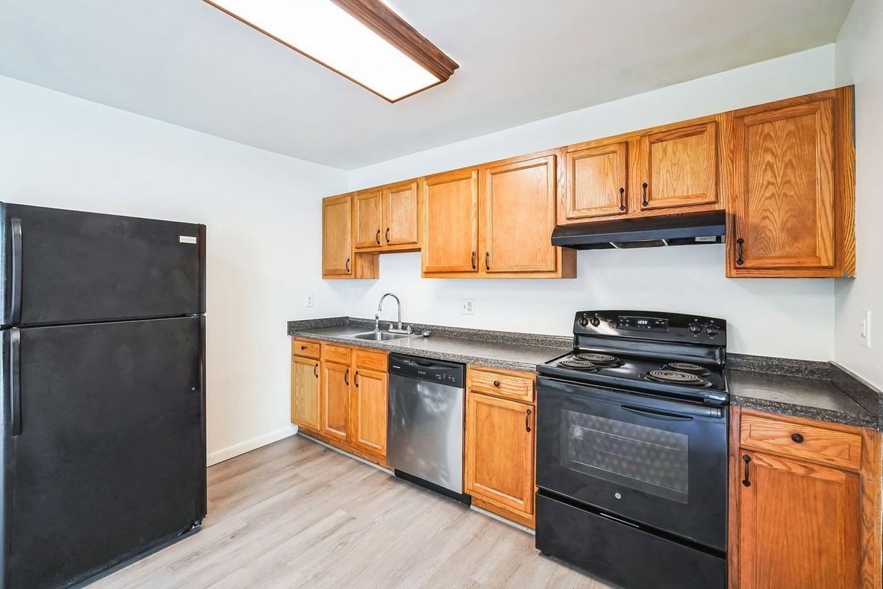 46866 Patuxent Rd - Photo 3 of 15