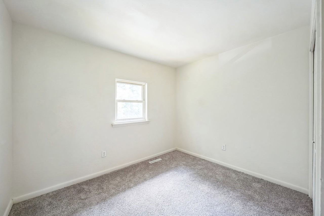46866 Patuxent Rd - Photo 6 of 15
