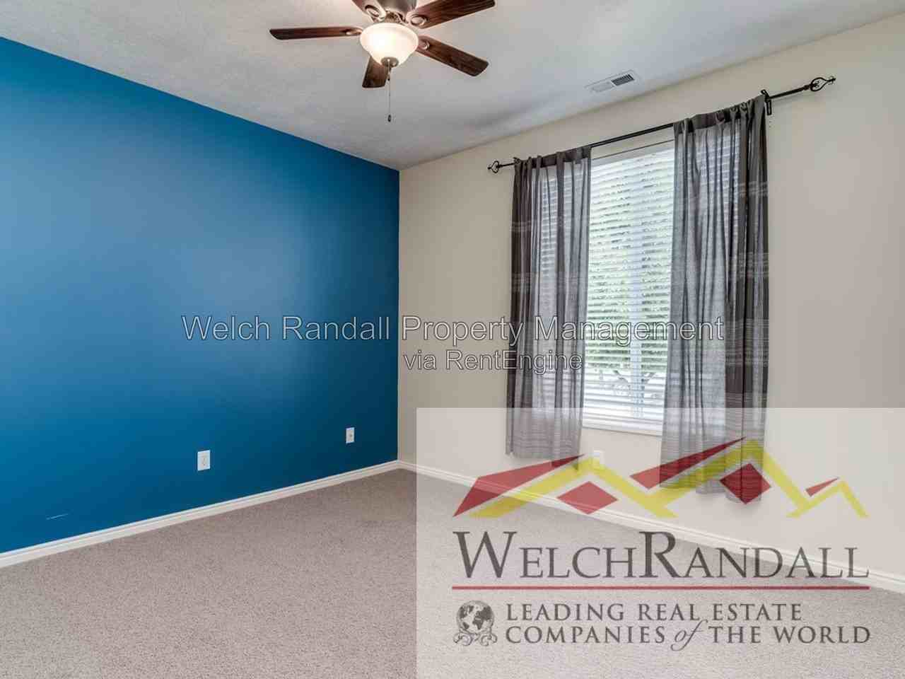 897 Oxford Dr - Photo 6 of 26