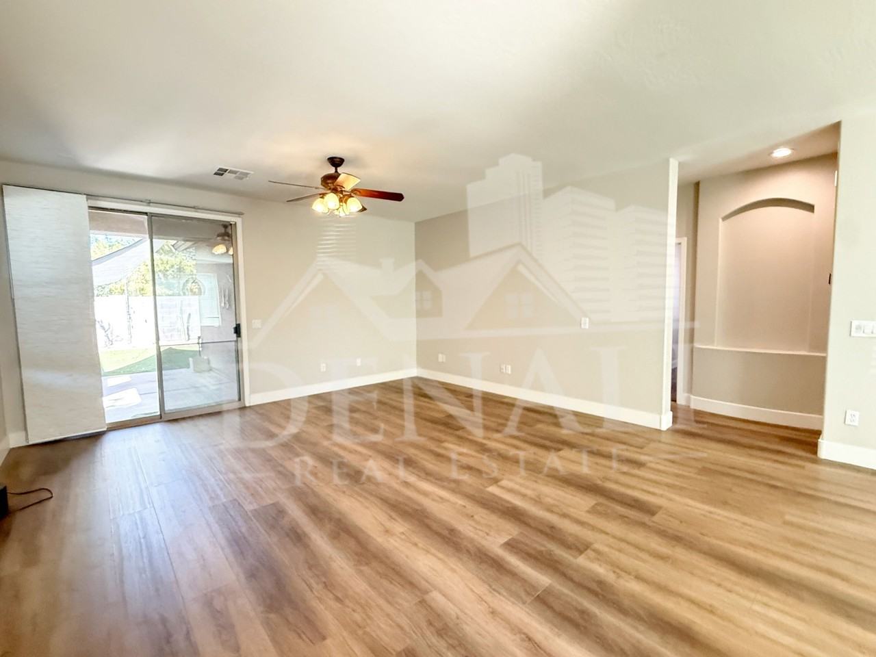 1260 S Amber St - Photo 2 of 28