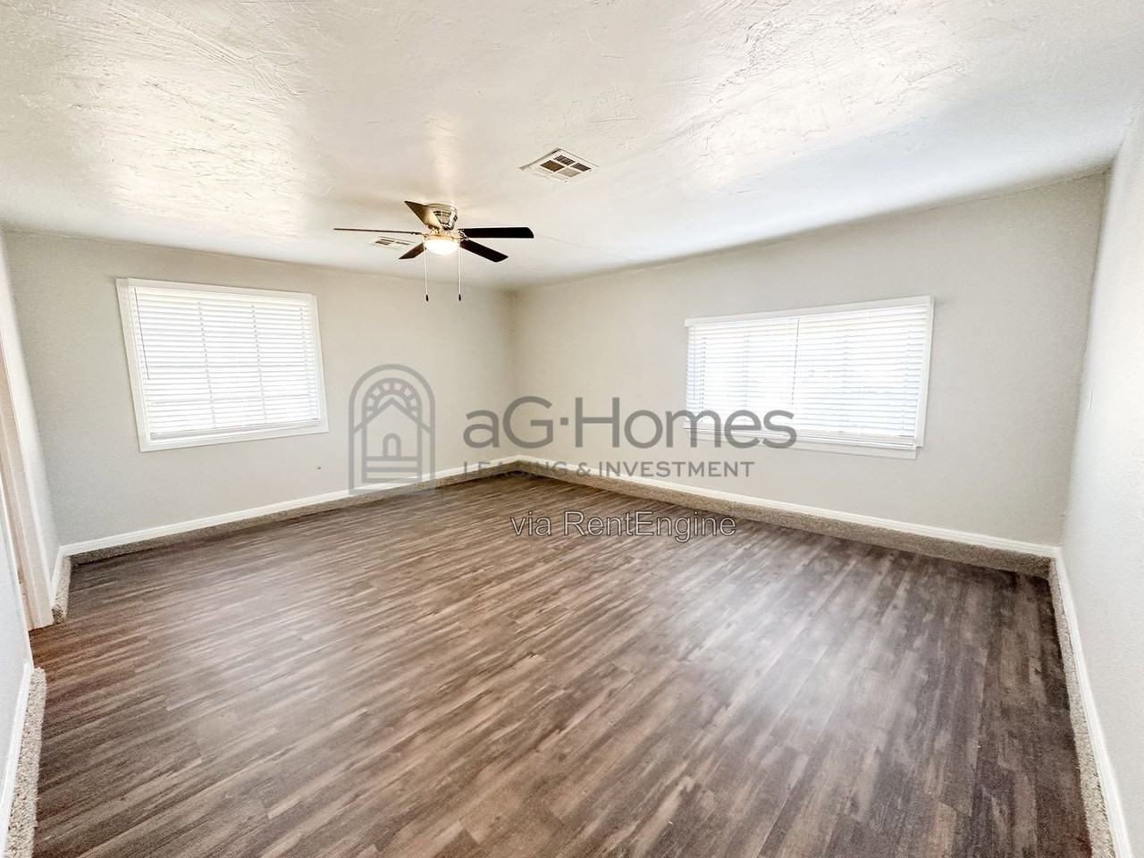 1508 Ne 44th St - Photo 4 of 17