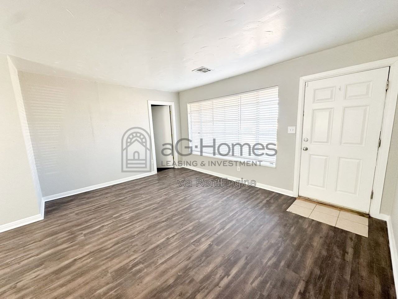 1508 Ne 44th St - Photo 6 of 17