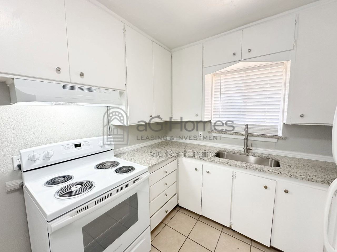1508 Ne 44th St - Photo 7 of 17
