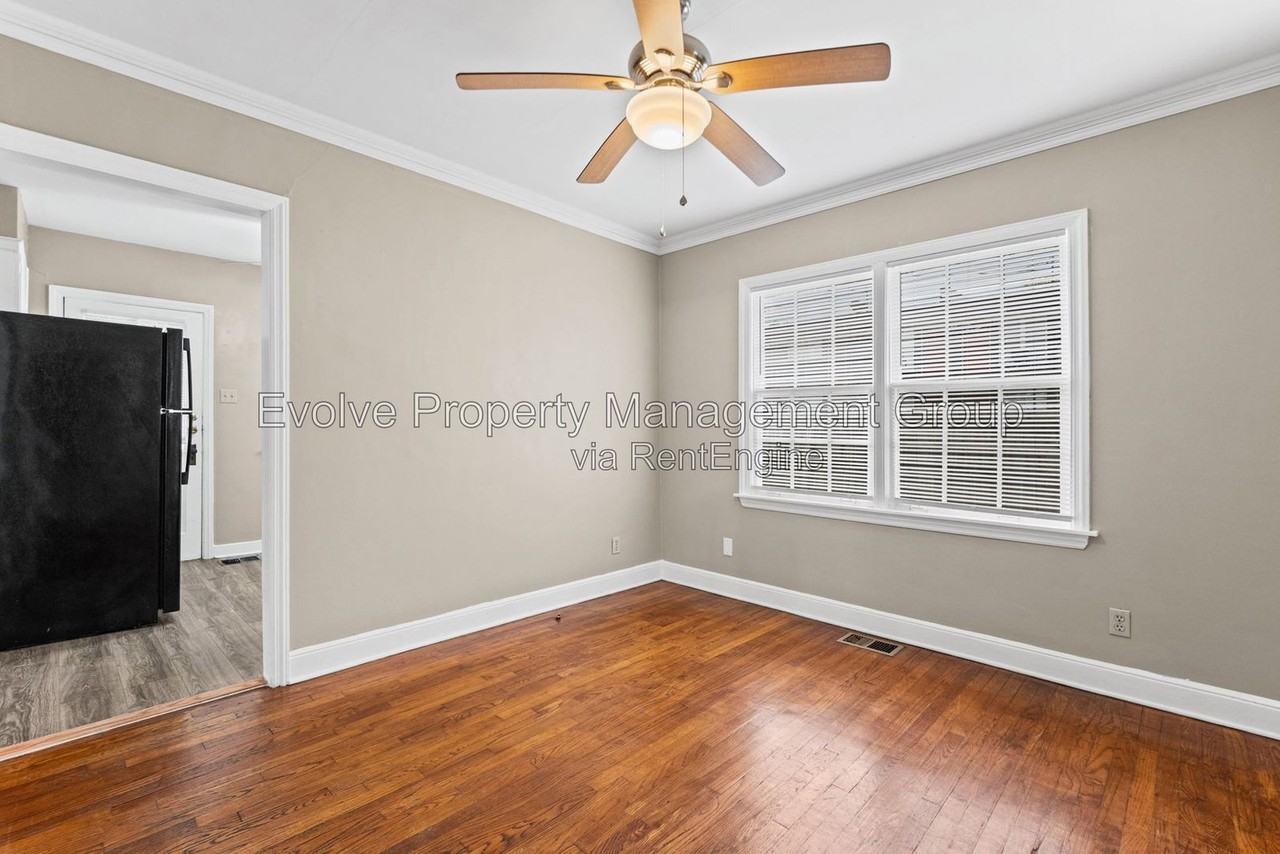 612 Brister St #A - Photo 4 of 20