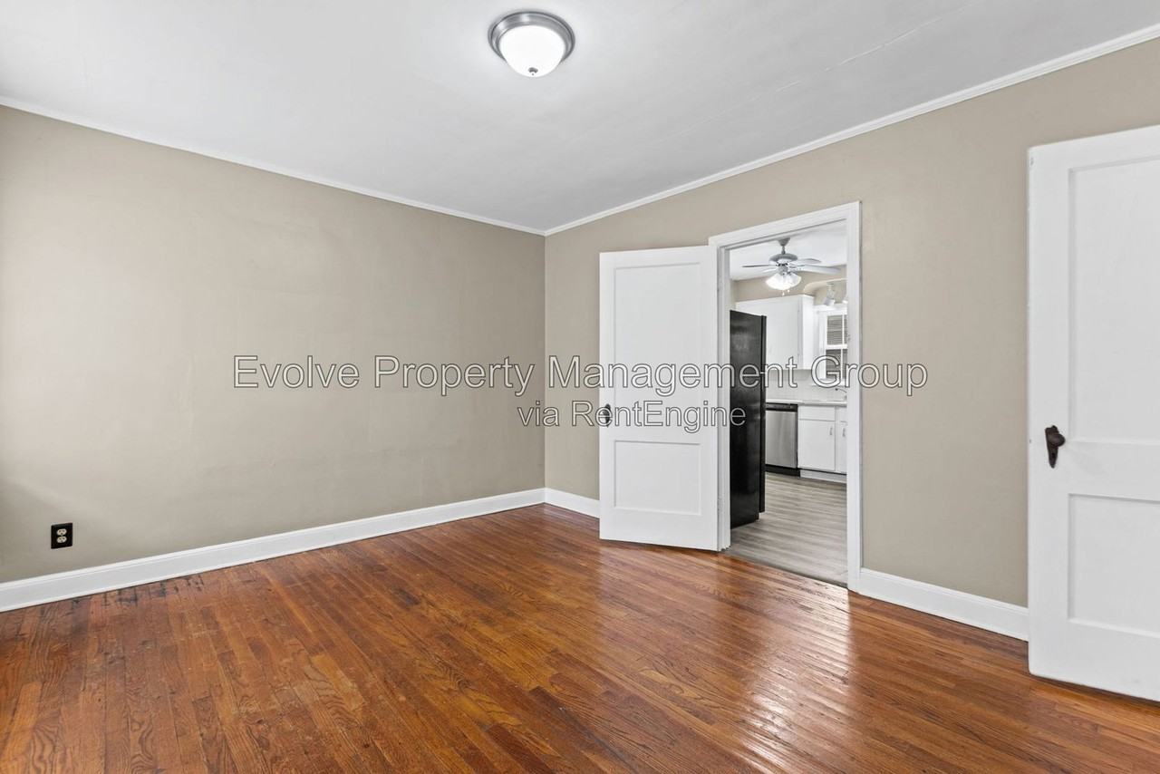 612 Brister St #A - Photo 5 of 20