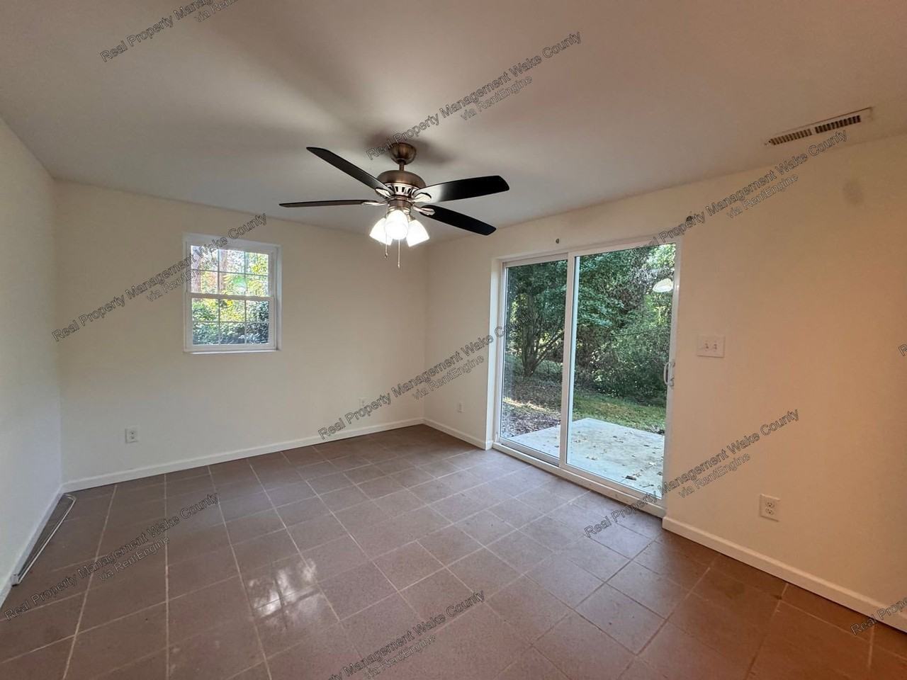 612 Essington Pl - Photo 4 of 37