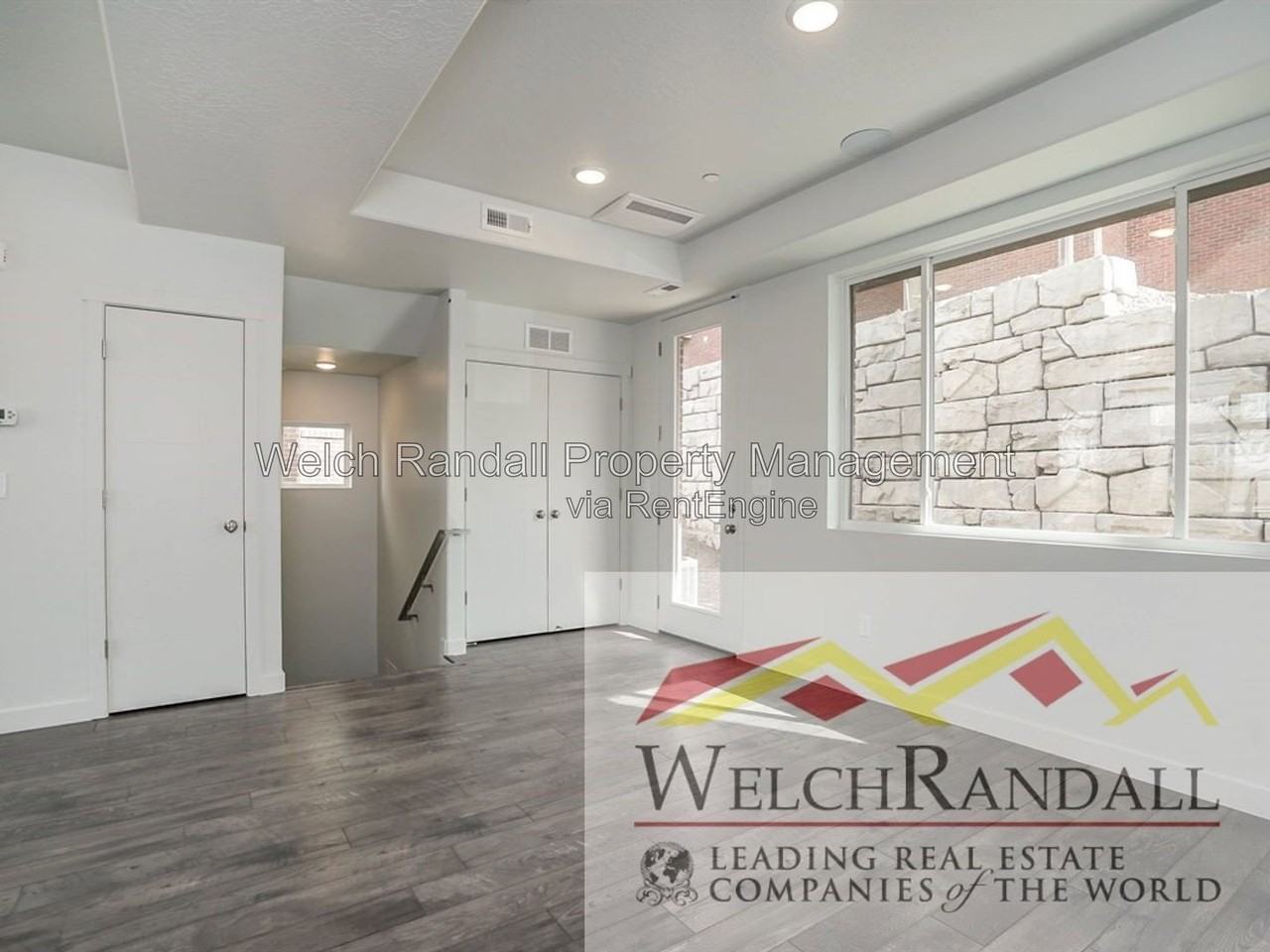 264 N West Temple St - Photo 5 of 25