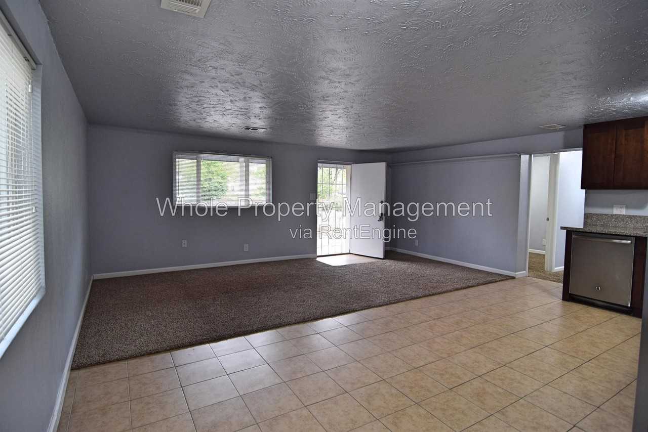 9011 Hoffman Way #5 - Photo 7 of 20