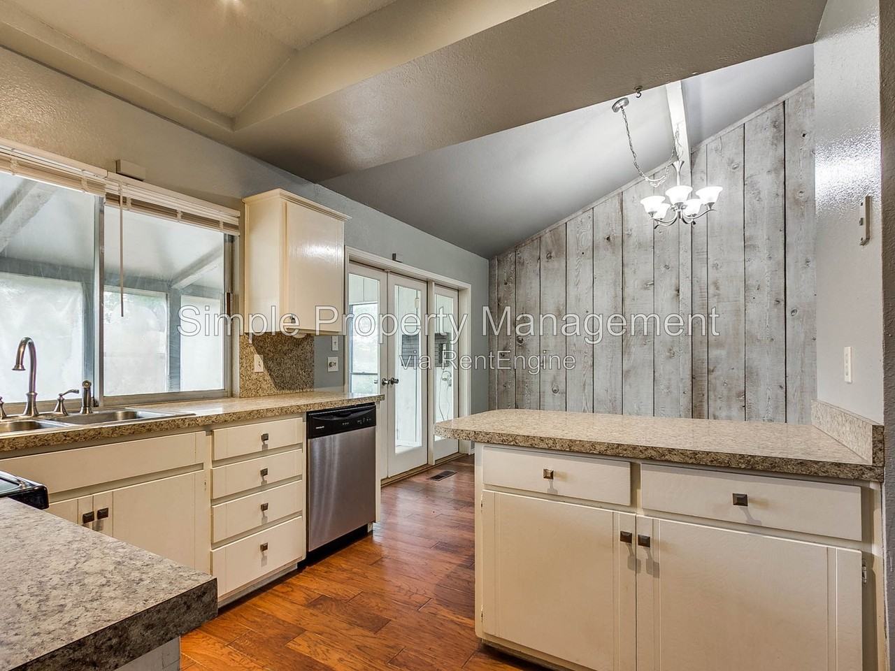 2229 Nw 113th St - Photo 6 of 42