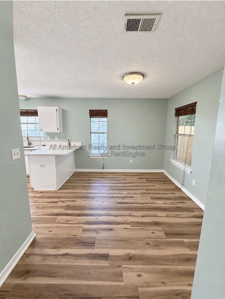 968 Southern Oaks Ct - Photo 7 of 11
