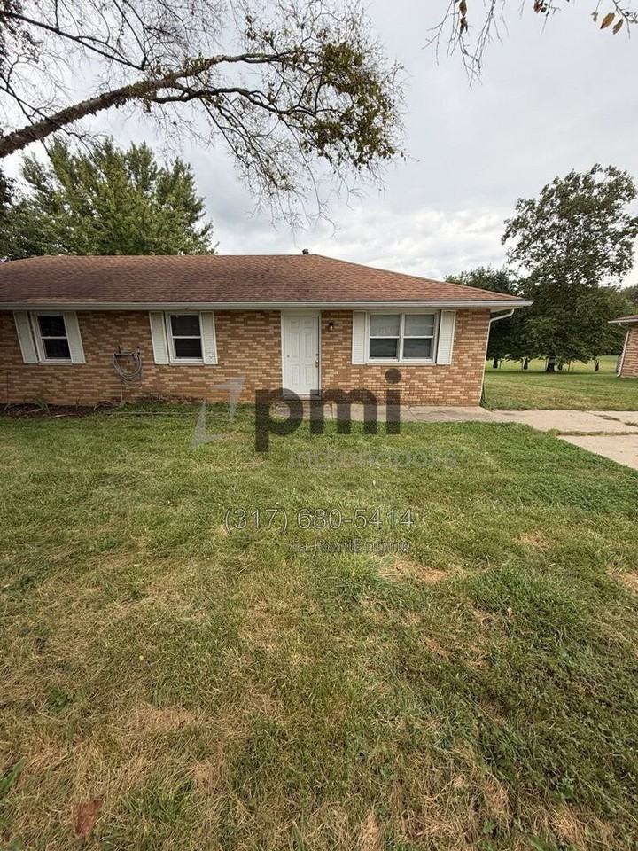 300 N Ellis Rd - Photo 3 of 33