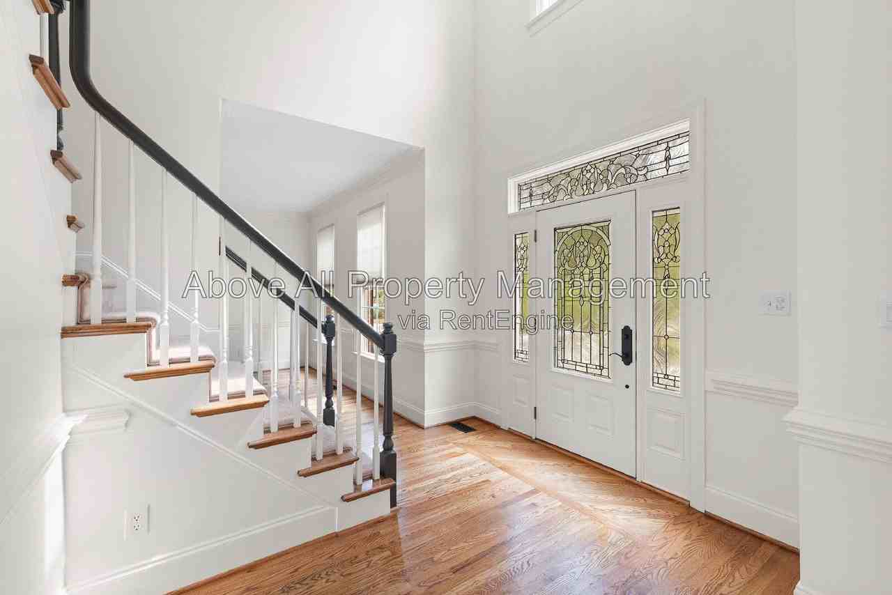 115 Council Gap Ct - Photo 7 of 50