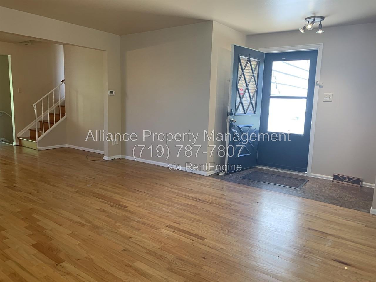 1345 Pike Dr - Photo 4 of 38