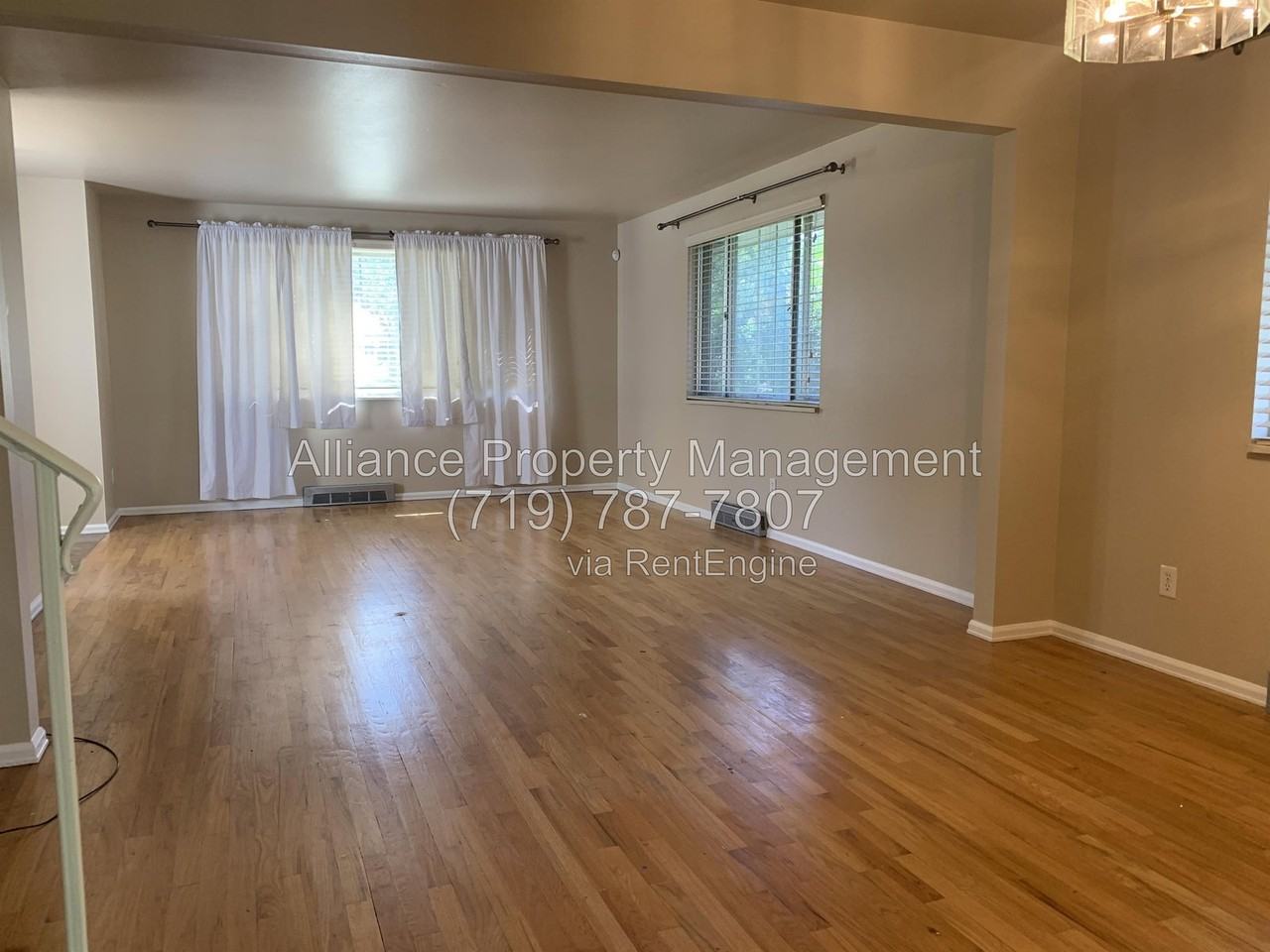 1345 Pike Dr - Photo 6 of 38