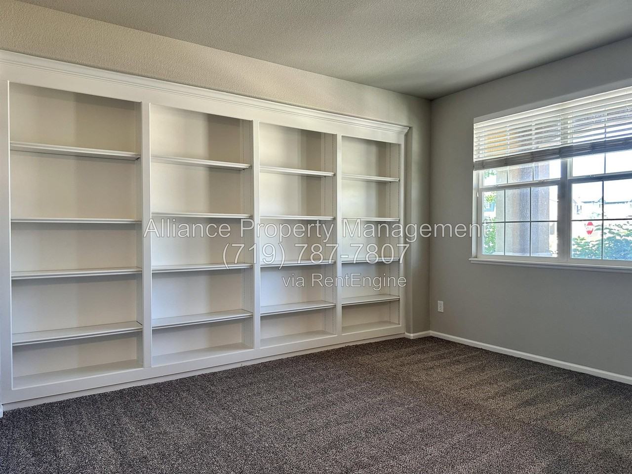 2075 Bobcat Valley Ct - Photo 3 of 50