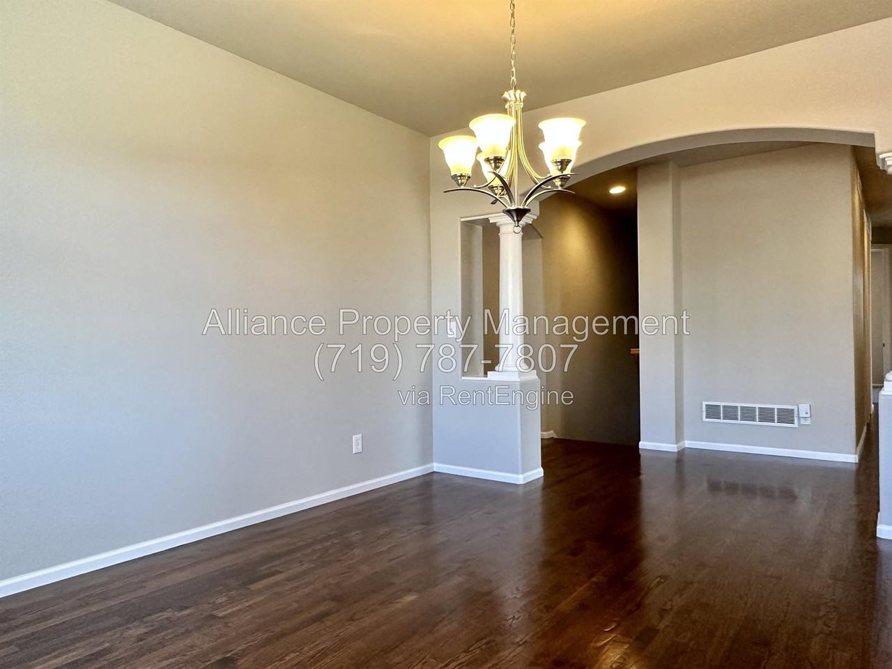2075 Bobcat Valley Ct - Photo 7 of 50