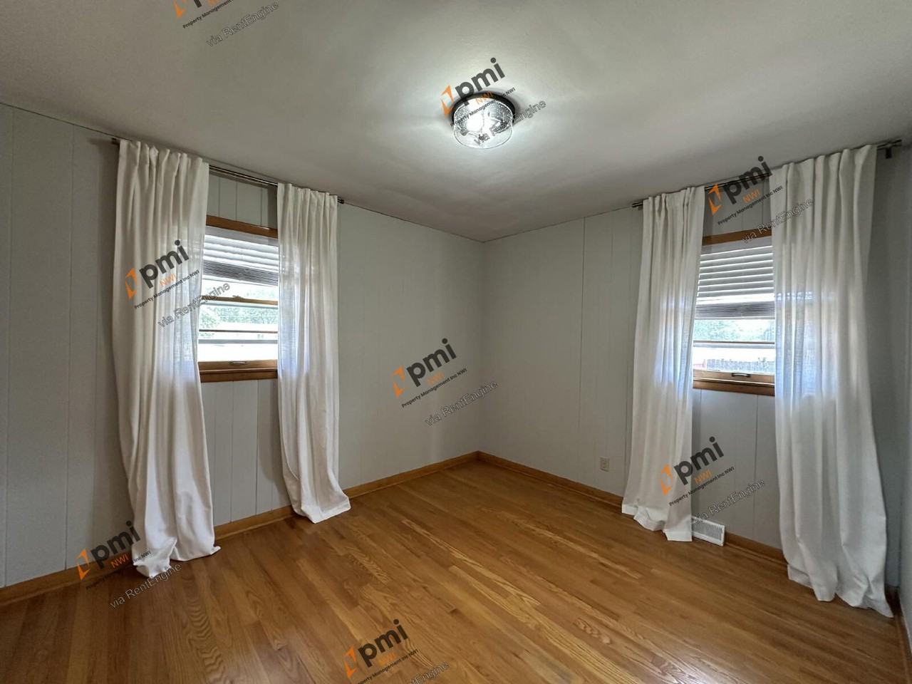 1137 N Jay St - Photo 7 of 21