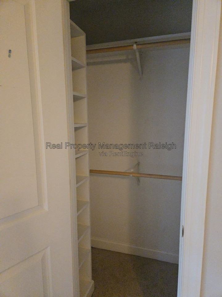 1647 Claiborne Ct - Photo 7 of 12