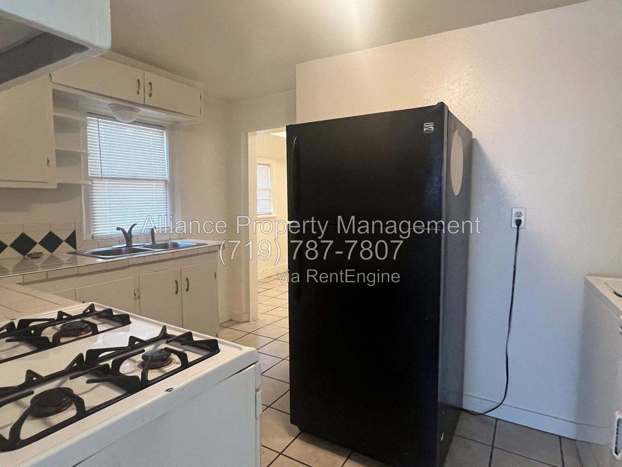 2519 E Monument St - Photo 7 of 18