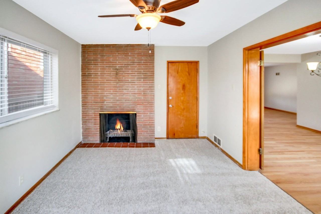 1011 Chartres Ave - Photo 7 of 21