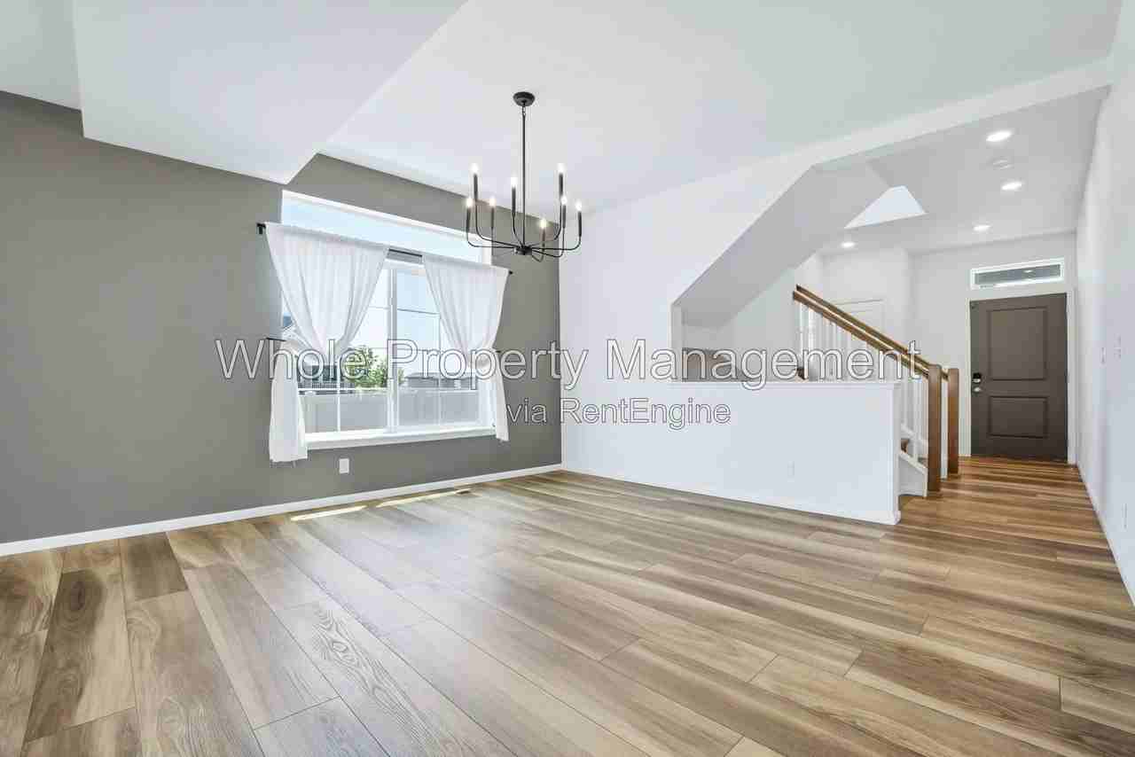 22275 E 45th Ave - Photo 5 of 27