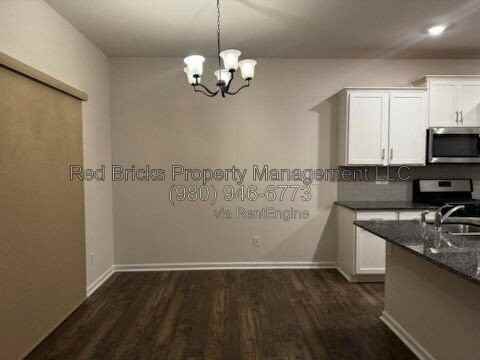 918 Elliott Rd - Photo 7 of 19