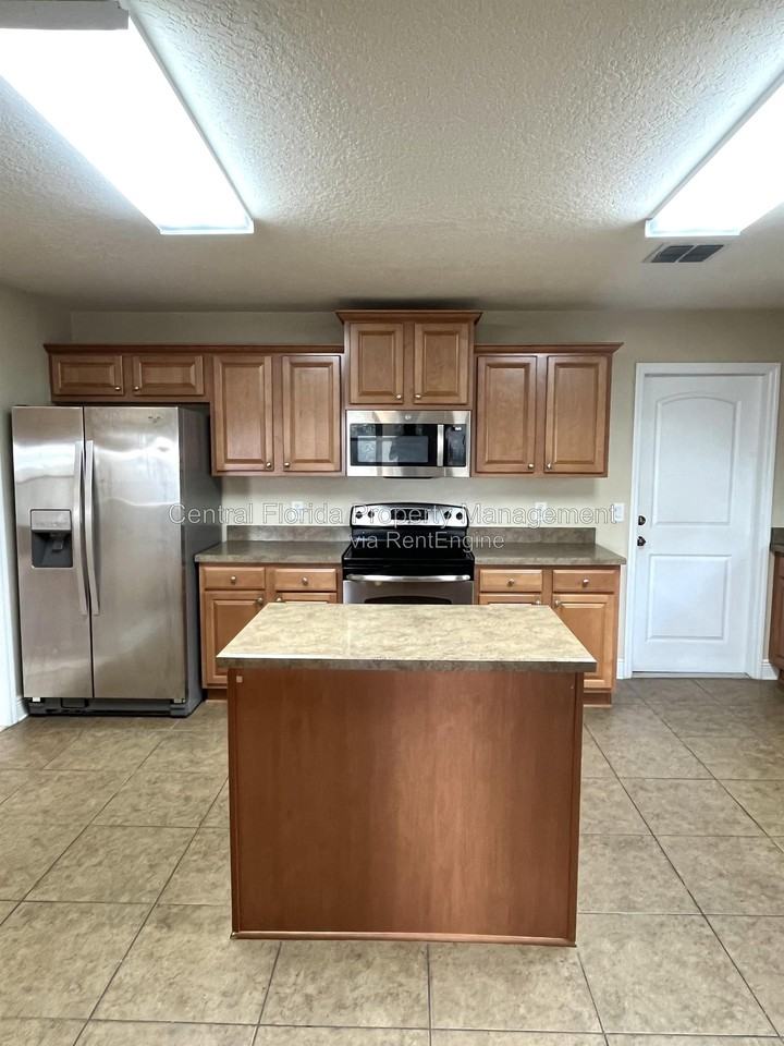 3127 Pizzaro Pl - Photo 7 of 22