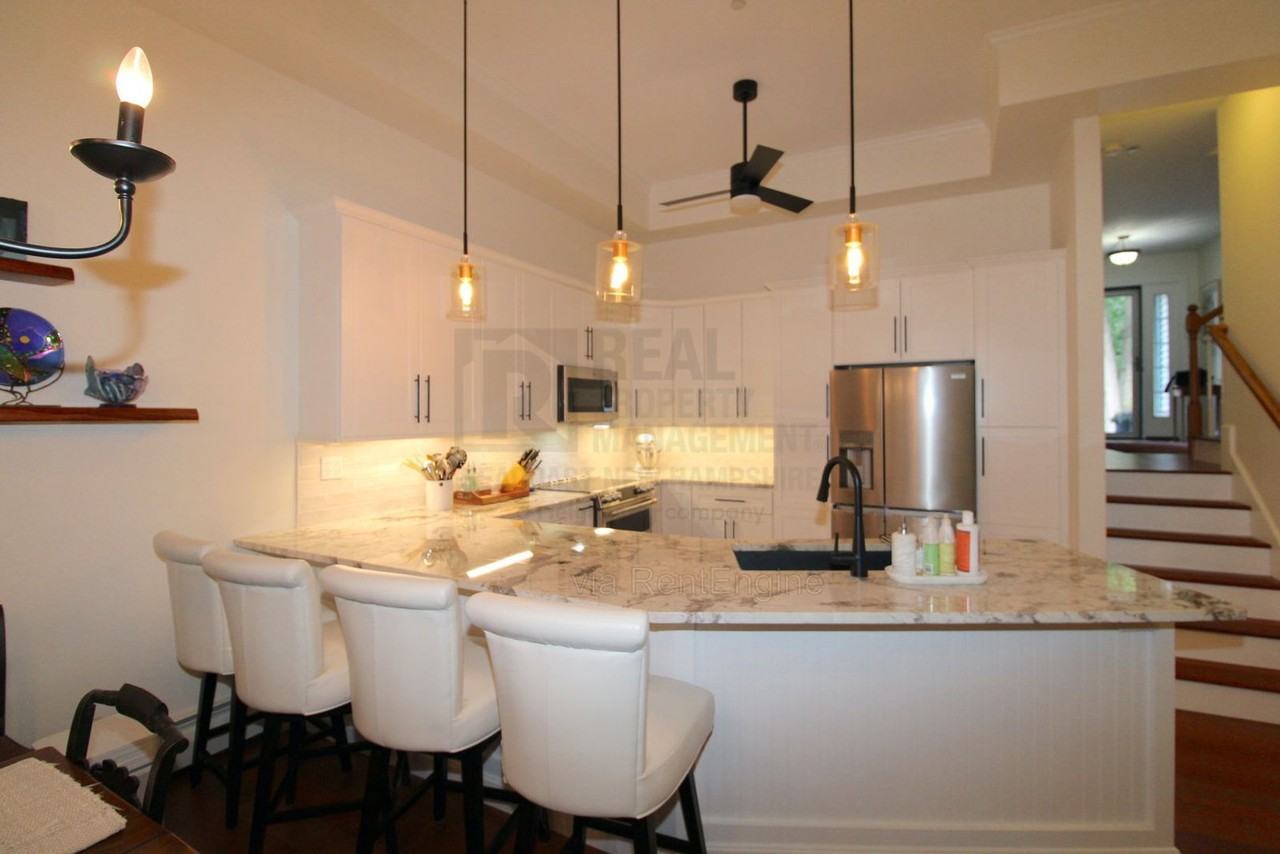 67 Clearwater Dr - Photo 3 of 30