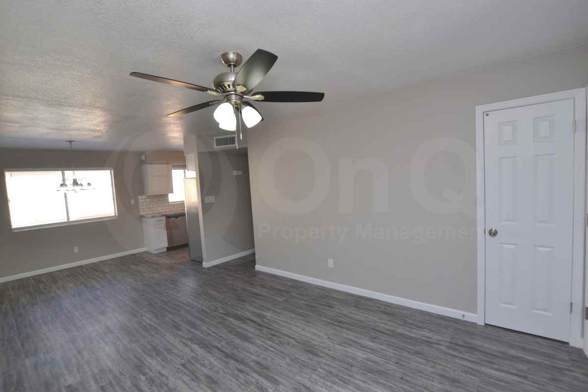 645 N Arrowhead Dr #2 - Photo 5 of 12