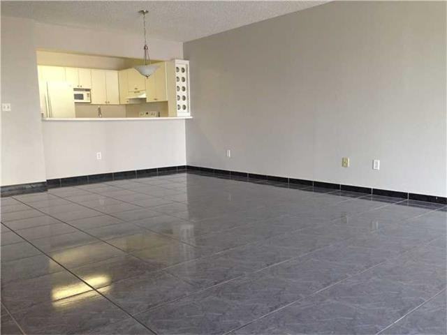 16531 NE 35th Ave #103 - Photo 3 of 8