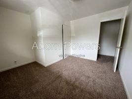 featured image of 2813 Manor Dr #14