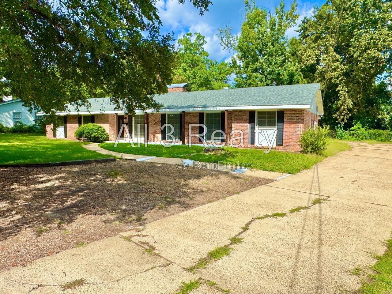 2557 Woodley Rd - Photo 3 of 49