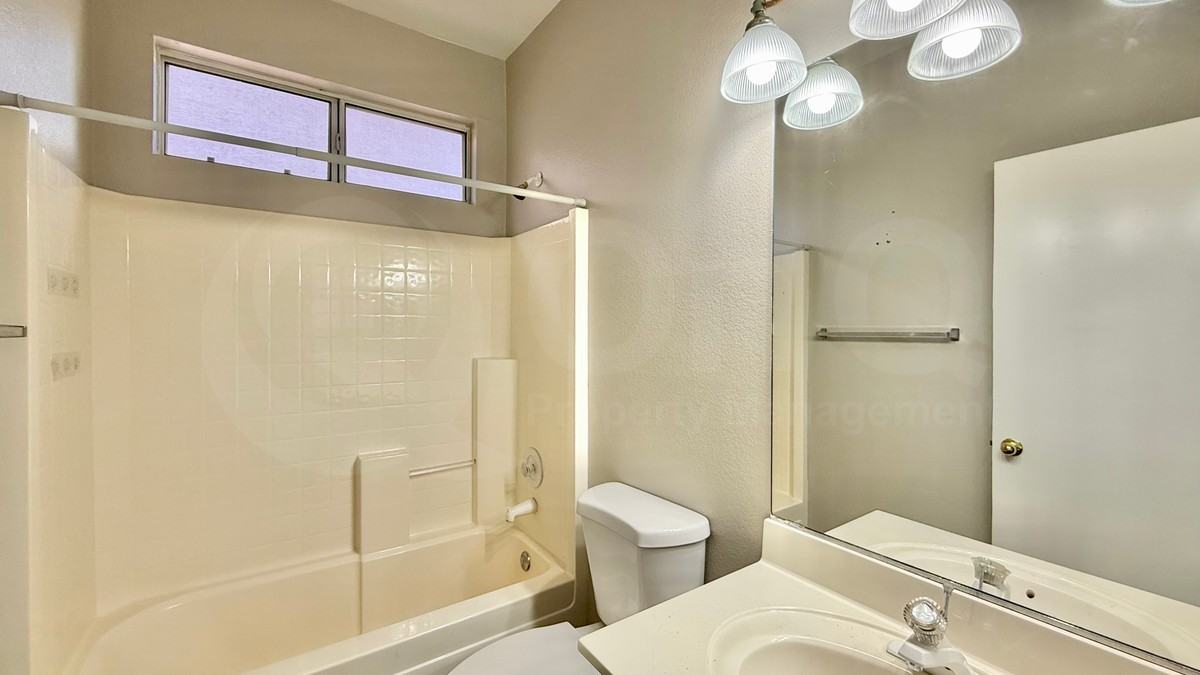 14826 W Lupine Ln - Photo 7 of 22