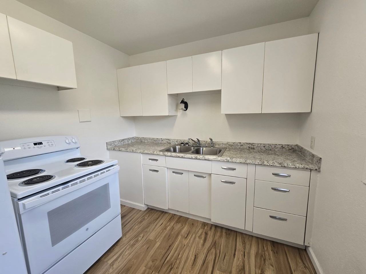807 Ne Alameda Ave - Photo 6 of 20