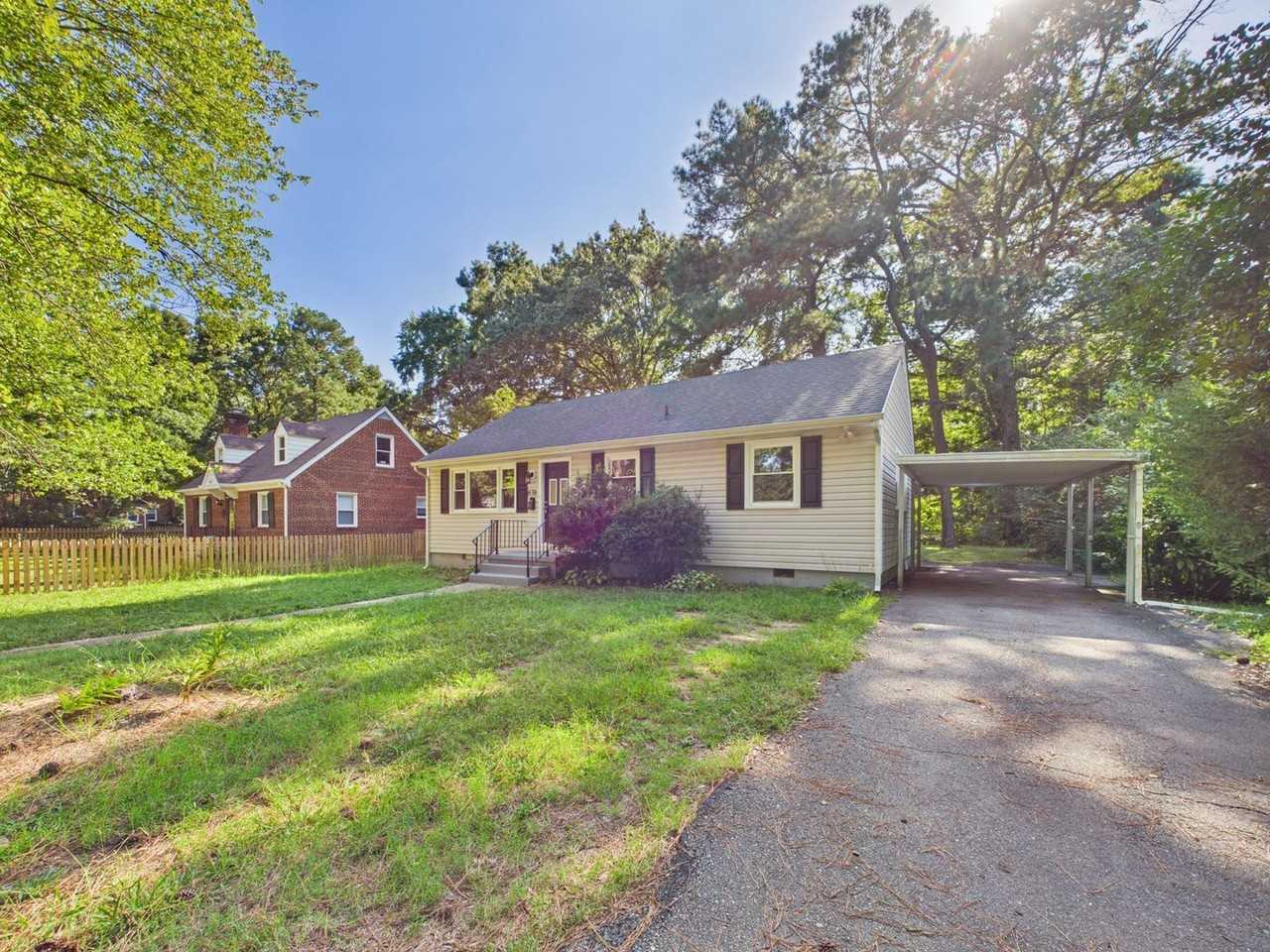 838 Greystone Ave - Photo 3 of 24