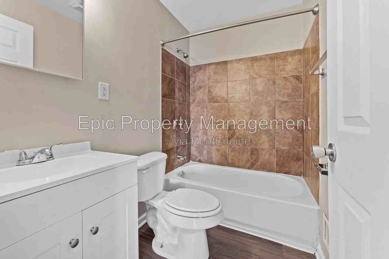 13556 Pullman St - Photo 4 of 13