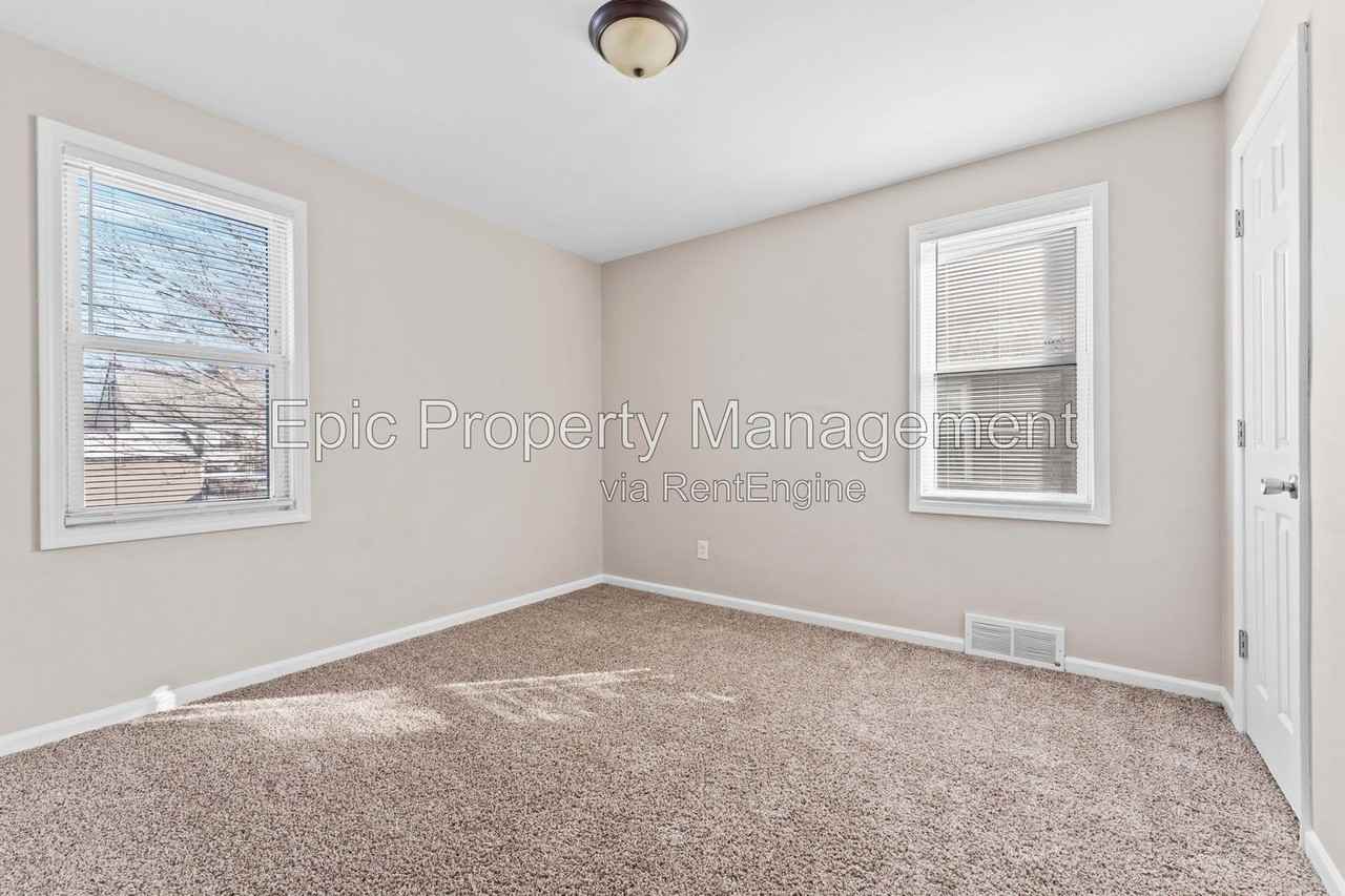 13556 Pullman St - Photo 7 of 13
