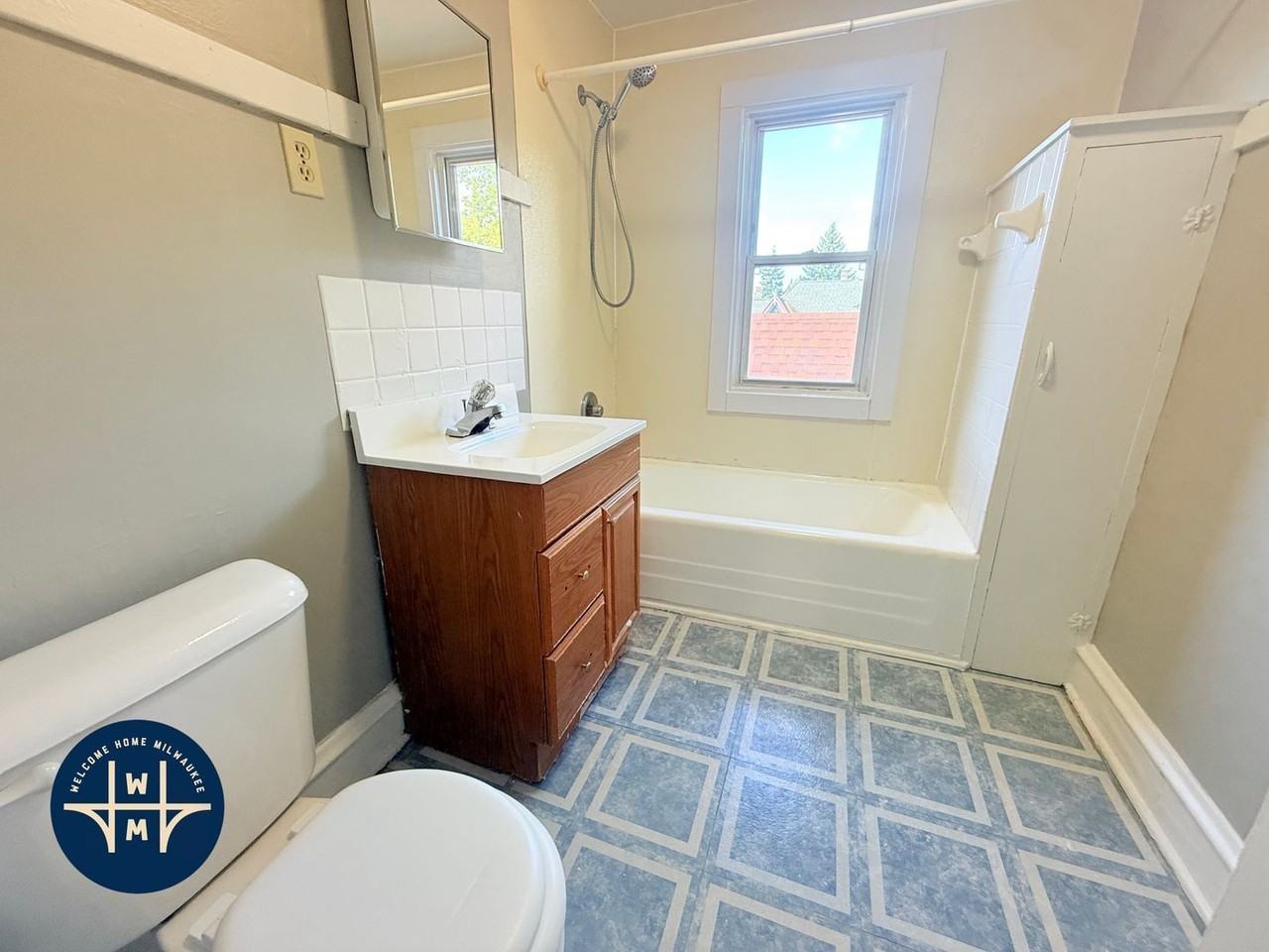 2038A S Layton Blvd - Photo 7 of 8