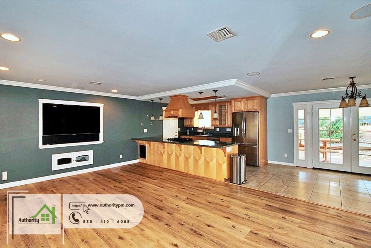2420 D Alene Ave - Photo 4 of 24