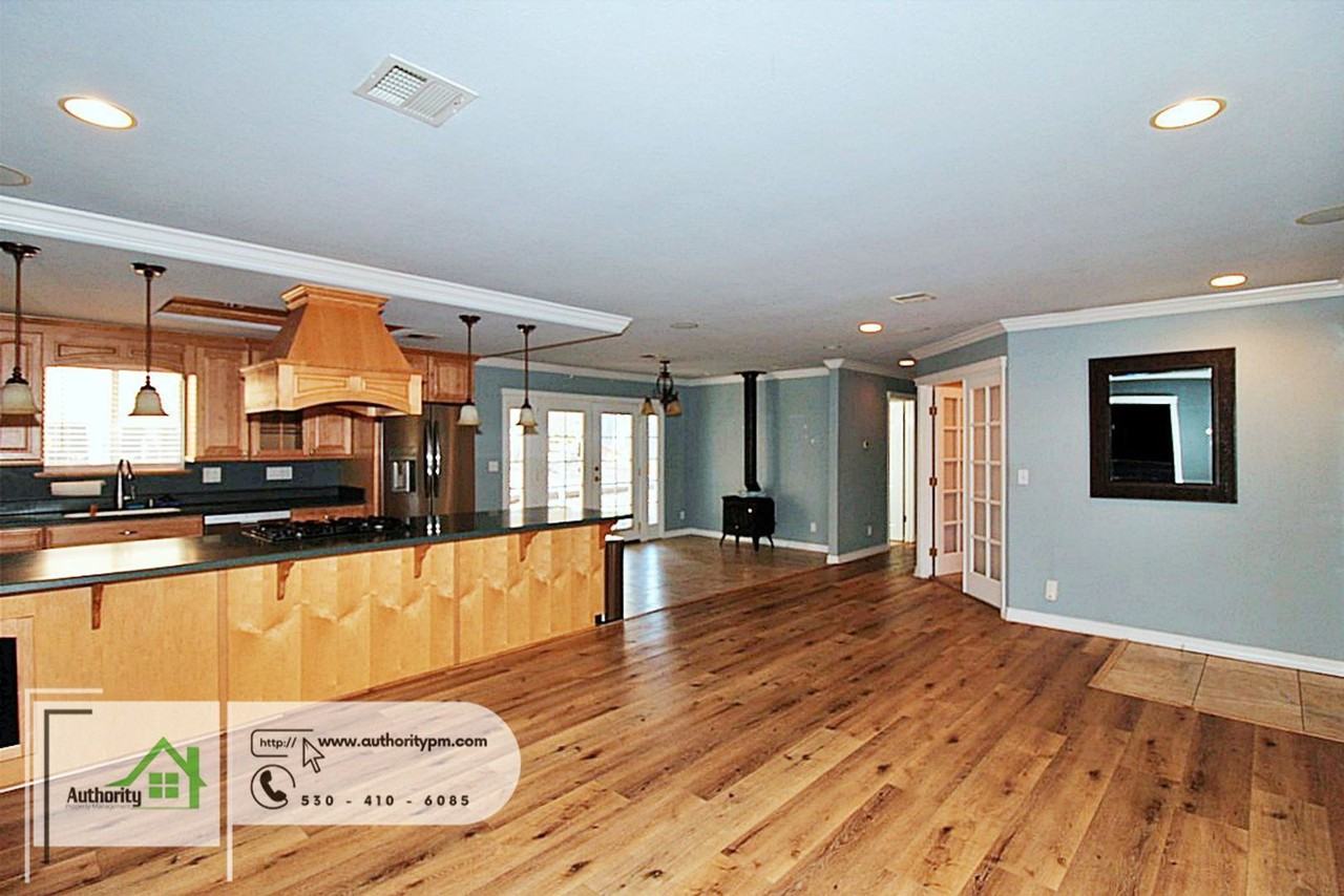 2420 D Alene Ave - Photo 5 of 24